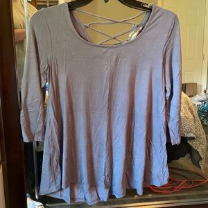 Quarter sleeve shirt